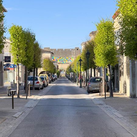 Les Suites Du 13 Aigues-Mortes Exteriör bild