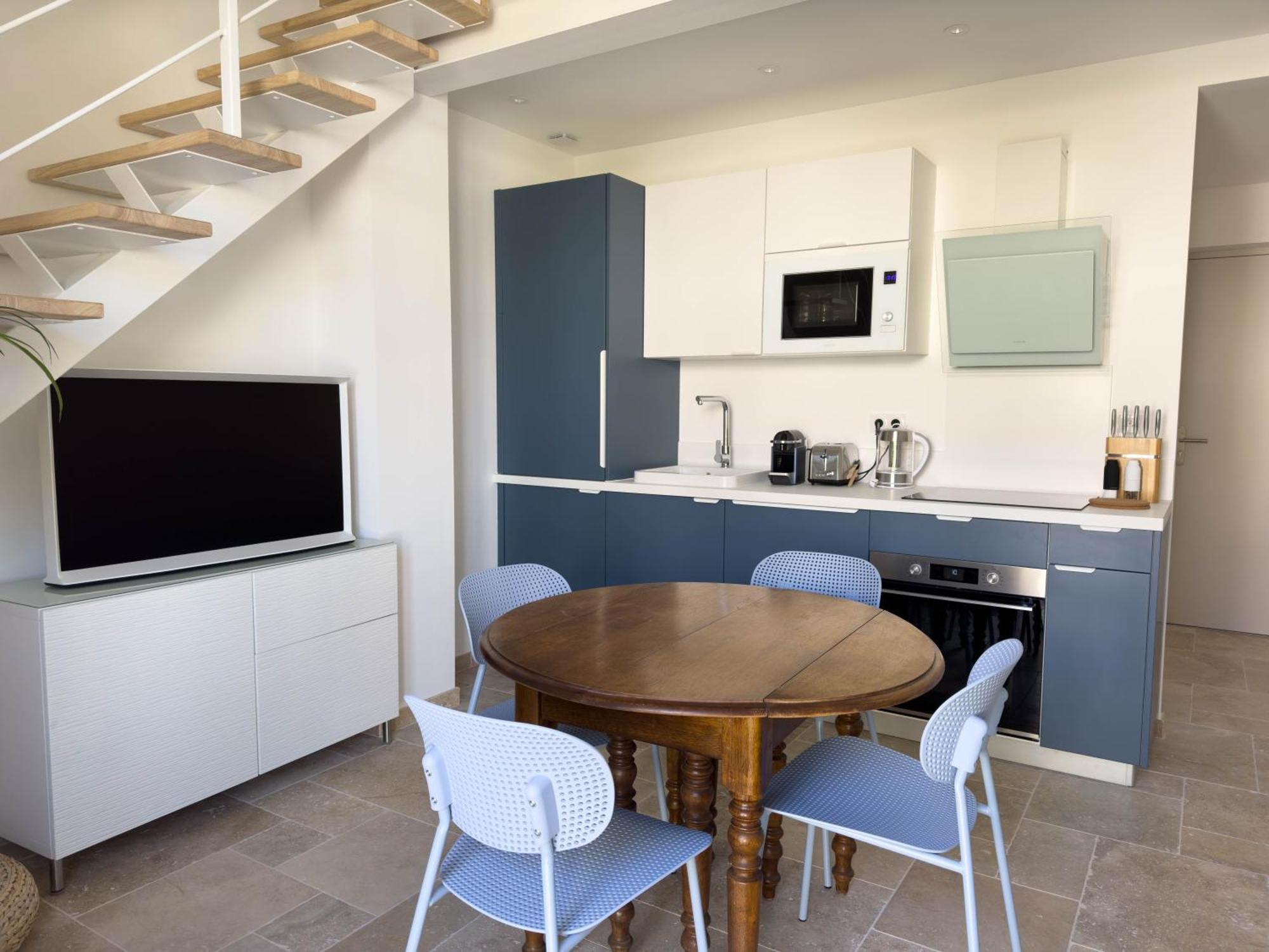 Les Suites Du 13 Aigues-Mortes Exteriör bild